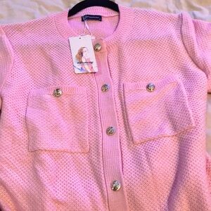 Super cute 💝👚pretty garden 💕. 🧶